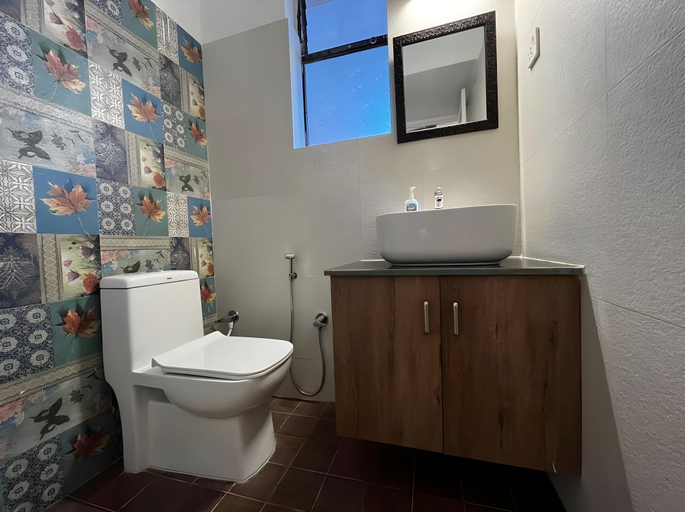 Bathroom, Santa Monica Resort - Calangute, North Goa