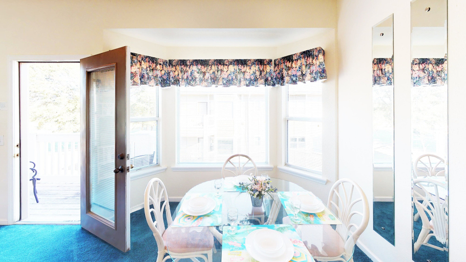 Interior 4, River Creek 2 Unit 1006, Brunswick