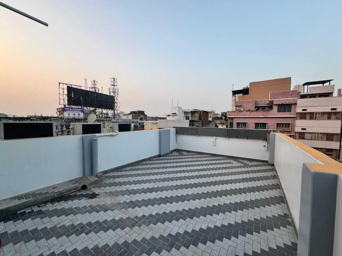 Property grounds, BKV Rooms, Varanasi