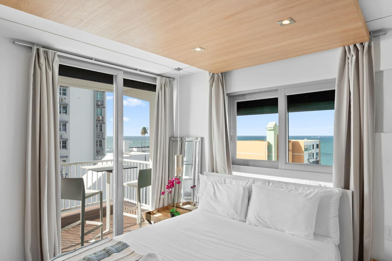 Bedroom 2, Beachfront Oceanview Wifi Self Check in