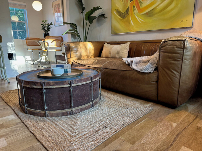 Living area 2, Ponderosa Boutique Collection, Houston