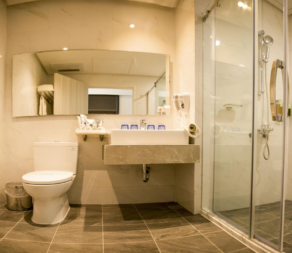 Bathroom 4, Yelin Resort, Pingtung