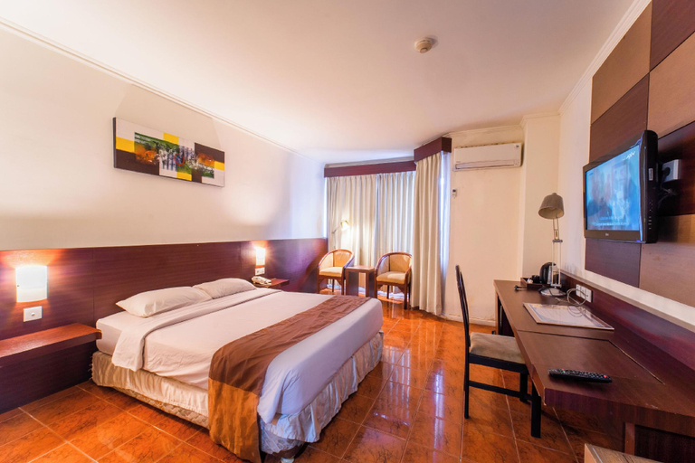 Bedroom 3, OYO 1735 Adika Bahtera Hotel, Balikpapan