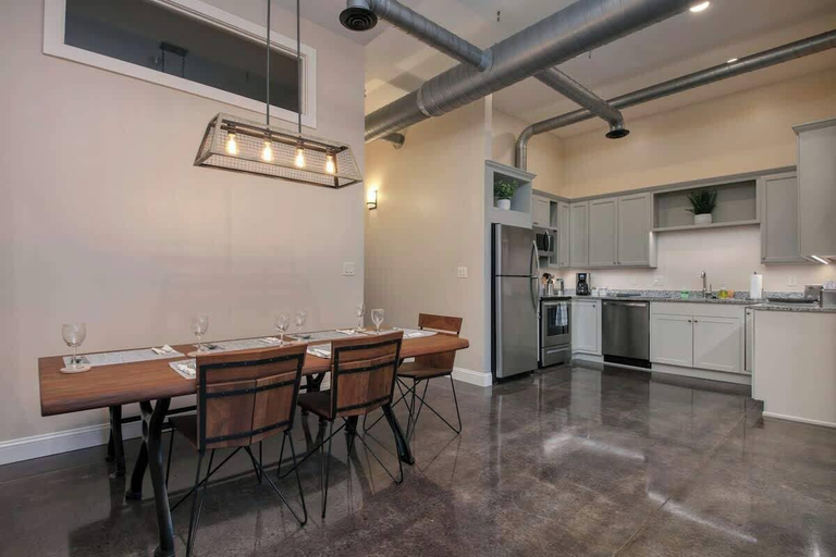 Interior 5, Bright Modern Loft for Adventurers, Roanoke City