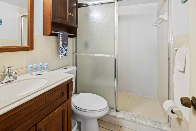 Interior 5, Win-san C214, Volusia