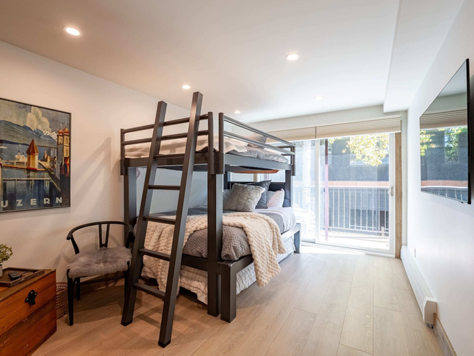 Interior 4, Le Petite Alps l 2BR Condo With Private Patio, Pitkin