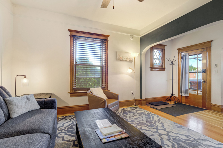 Interior 4, Historic Downtown Meets Modern Comfort, El Paso