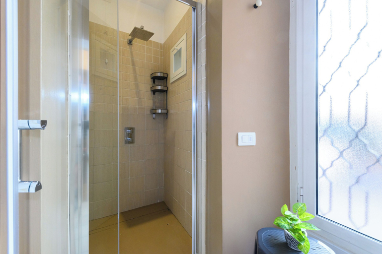 Bathroom 5, A-Rome Suite, Roma