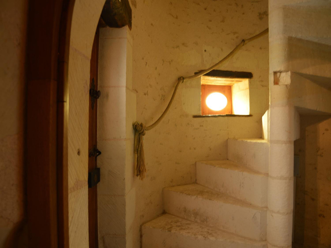 Public Area, Holiday Home in Thurageau with Private Pool, Vienne