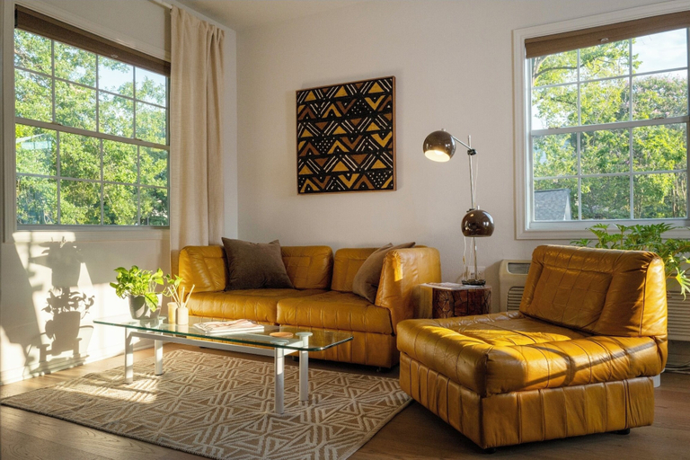 Living area 5, Ponderosa Boutique Collection, Houston