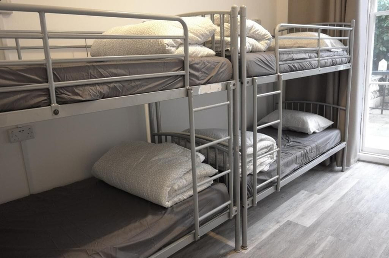 Bedroom 4, Urbany Hostel London 18 - 40 years old, London