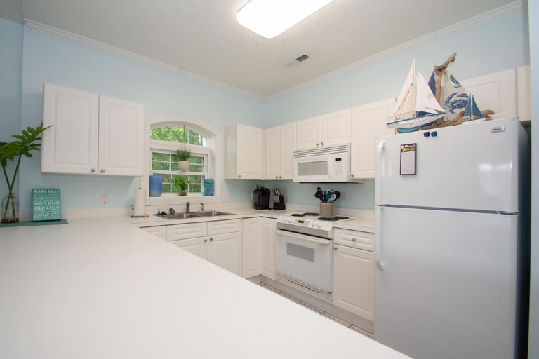 Interior 4, River Walk 304, Horry