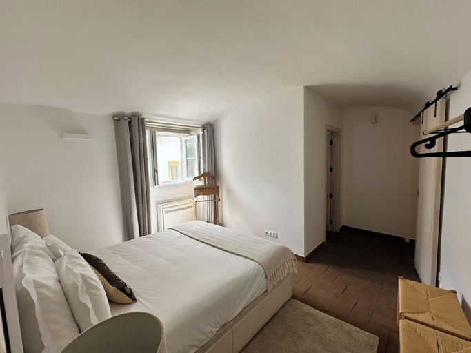 Room 2, Casa Teresa, Évora