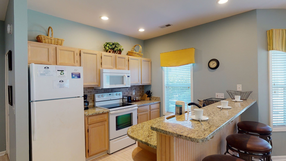 Interior 2, River Creek 2 Unit 2001, Brunswick