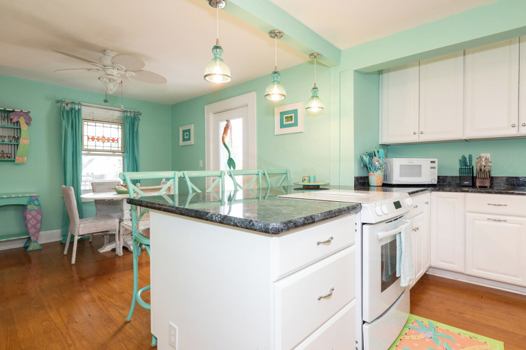 Interior 5, The Seashore Getaway House, Virginia Beach
