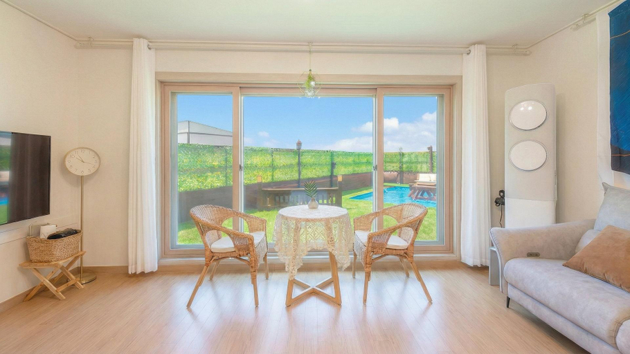 Others 4, Taean WithDog Aegyeonspa Poolvilla, Taean