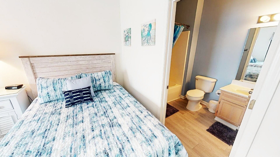 Interior 5, River Creek 2 Unit 1802, Brunswick