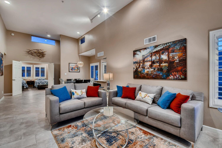 Interior 5, Harmony Haven, Maricopa
