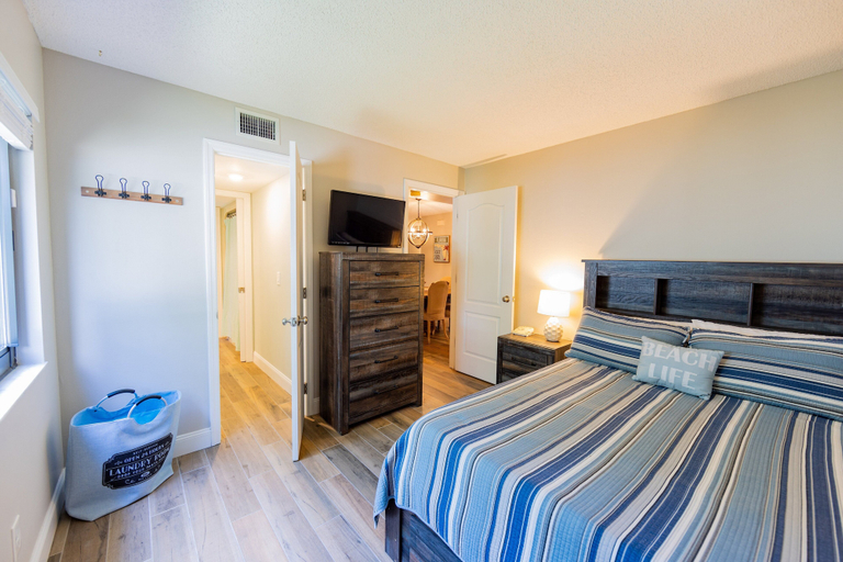 Interior 4, Sea Woods Condo 169, Volusia