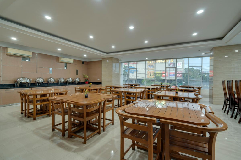 Food & Drinks, Denpasar Hotel Makassar by LIFE, Makassar