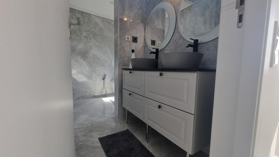Bathroom 4, Ericeira Ocean View Villa, Mafra