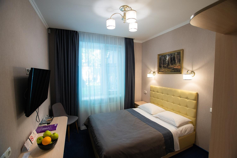 Bedroom 3, Grand Christer Hotel, Podil's'kyi