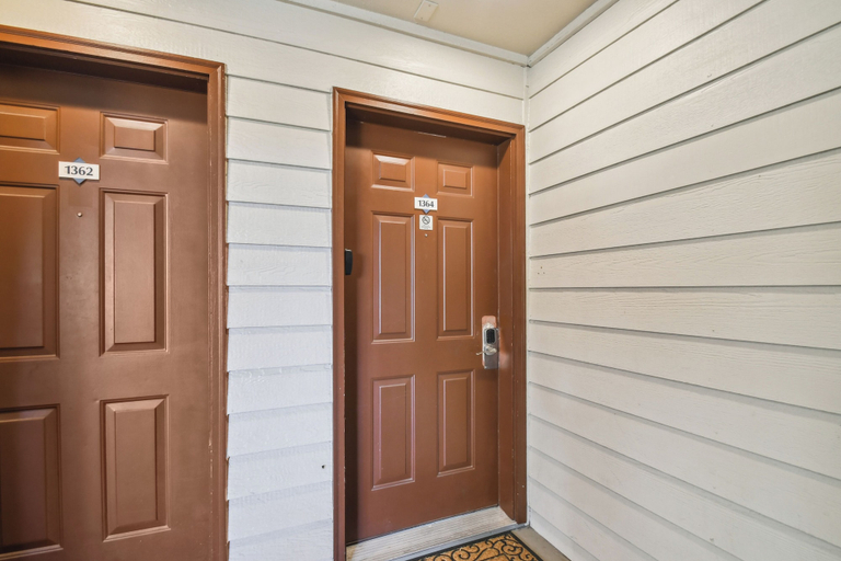 Interior 4, 6380: Byte-sized Studio in Boston Commons, Arapahoe
