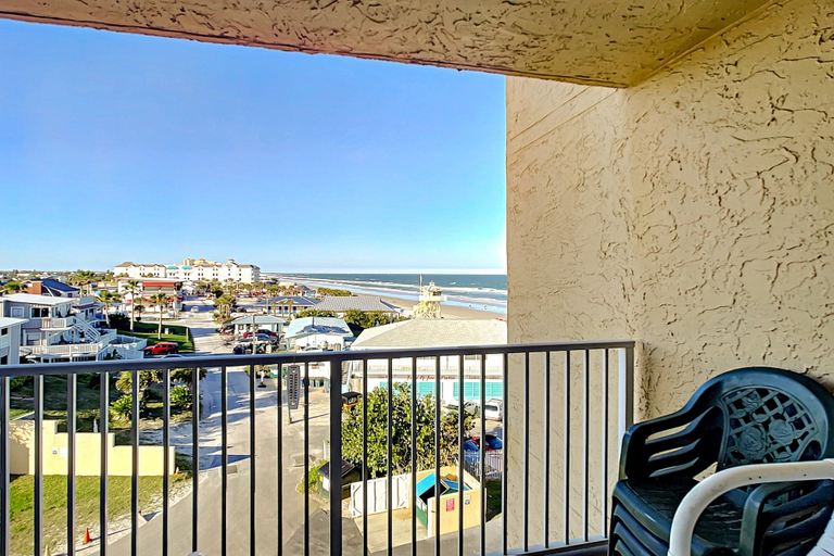 Interior 5, Oceania Beach Club 509, Volusia