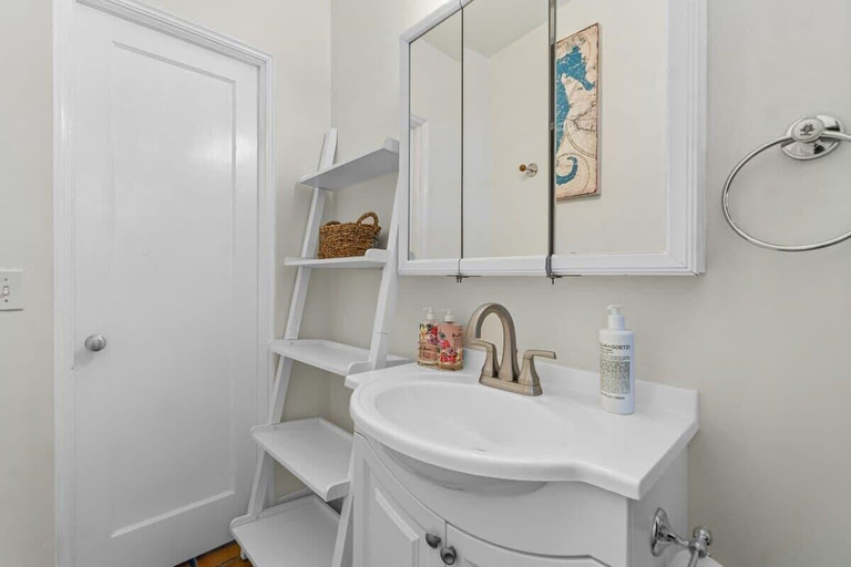 Interior 2, Miramar Villa by Rove Travel Heated Pool, Beach, Palm Beach