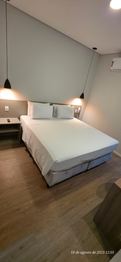 Bedroom, Jaguare Hotel, São Paulo