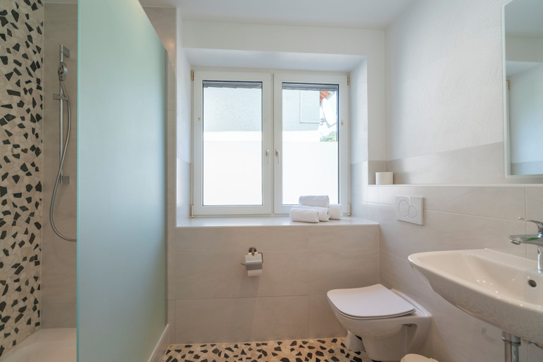 Bathroom 5, Landgasthof Hieren Mühle, Rhein-Hunsrück-Kreis