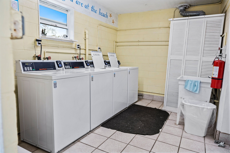 Interior 3, Win-san C101, Volusia