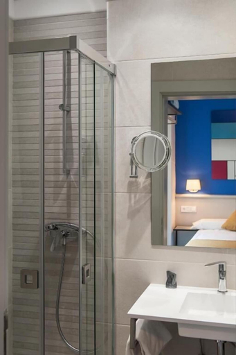 Bathroom 4, Hotel Hito, Álava