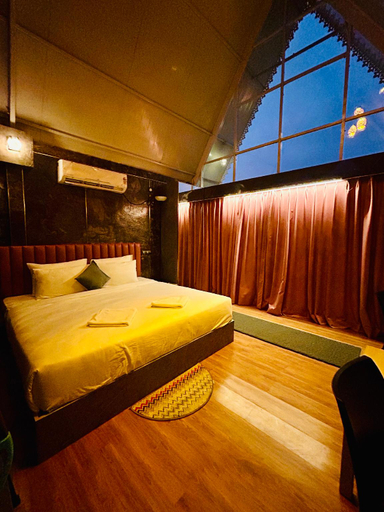 Bedroom 2, Sakhi Luxury Lake View Resort, Ranga Reddy
