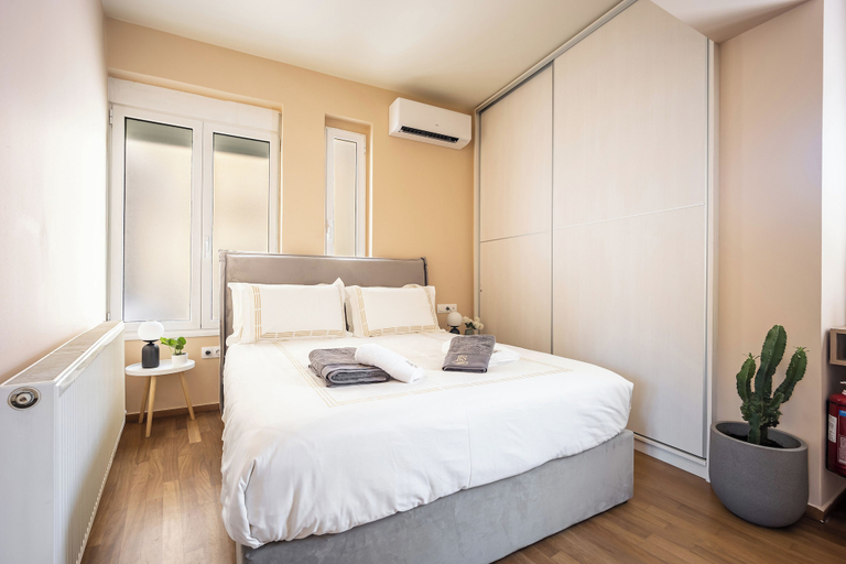 Bedroom 3, Oasis Athens, Attica