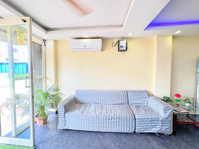 Bedroom 3, Hotel Golden Wave Puri Near Sea Beach, Puri
