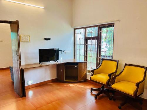 5, Queen's Heritage Yercaud, Salem