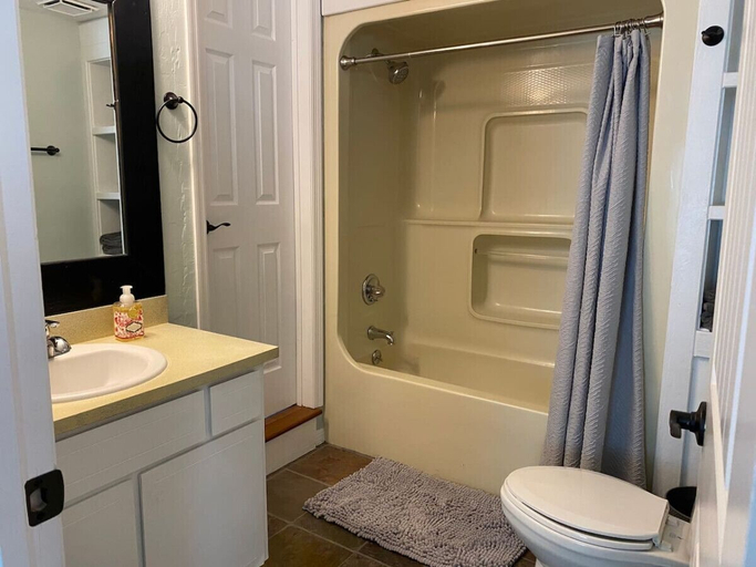 Bathroom 4, Relaxing 3 Bed 2 Bath Wifi by the Intercostal, Volusia