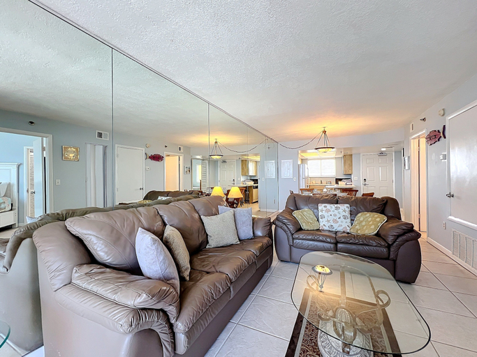 Interior 5, Oceania Beach Club 703, Volusia
