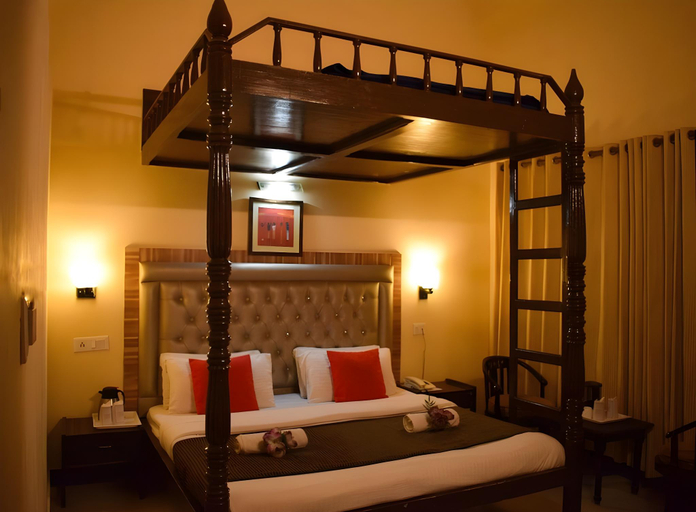 Bedroom 2, Hotel Aachman Regency, Shimla