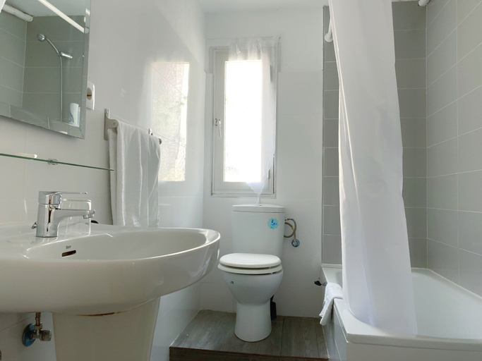 Bathroom 5, Hostal Paco Marbella, Málaga