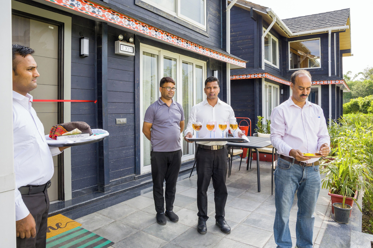 Outdoor dining 2, ELIVAAS Esh Cottages, Kangra