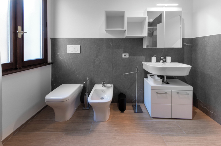 Bathroom 4, HouSmart Montanara 606-4, Modena