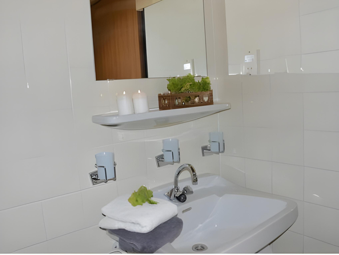 Bathroom 5, Grenzberg Appartements, Sankt Johann im Pongau