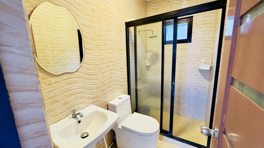 Bathroom 2, Soleil Pines Place Tagaytay, Tagaytay City