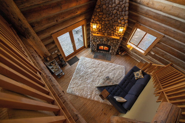 Interior 3, Mosier Cabin Hot Tub Mt Adams View, Wasco