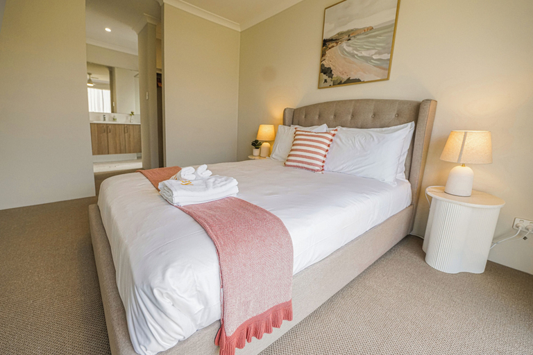Room 2, StayAU Pet-friendly Haven Escape in WA, Rockingham