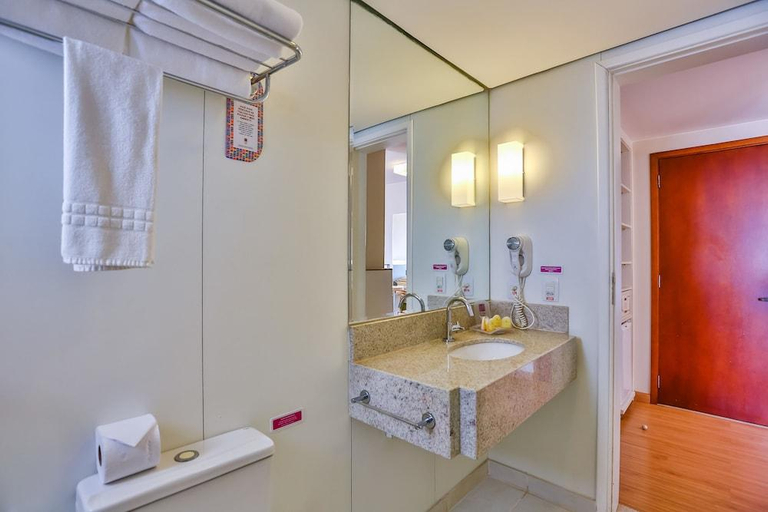 Bathroom 5, St. Paul Plaza, Brasília