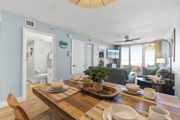 Interior 2, Oceania Beach Club 103, Volusia