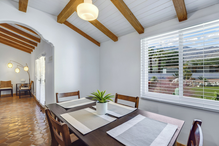 Interior 2, Cardillo 3, Riverside
